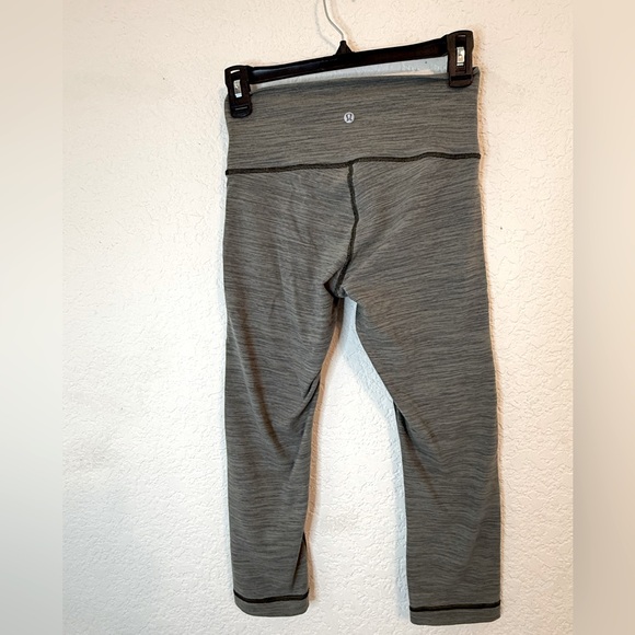 Lululemon‎ Wunder Under Hi-Rise 7/8 Tight. Size 6 - Picture 1 of 7